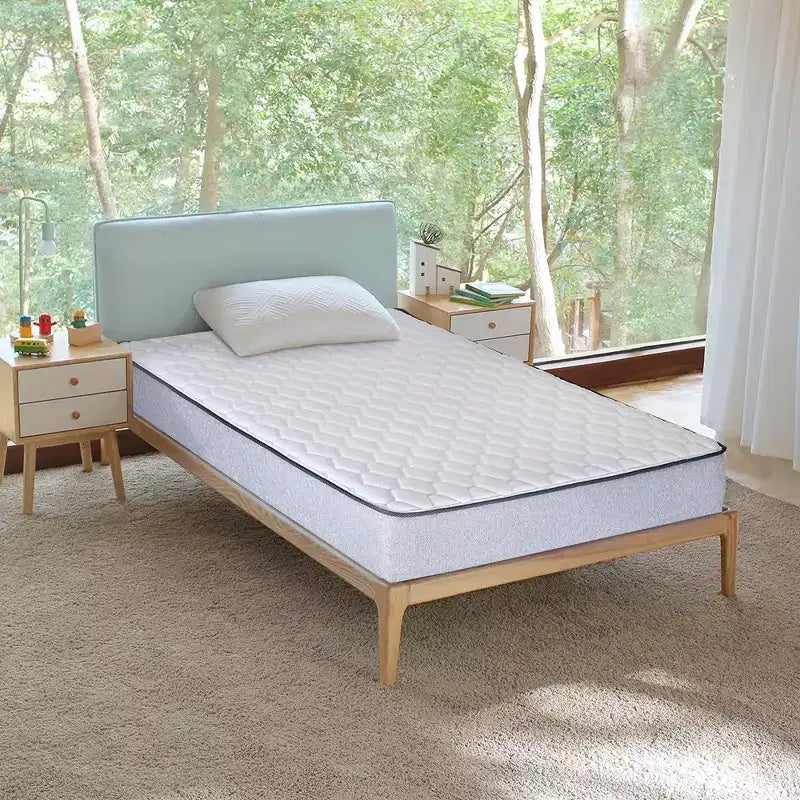 Matelas en mousse haute densité Continental Sleep de 5 pouces, ferme, à plateau serré.